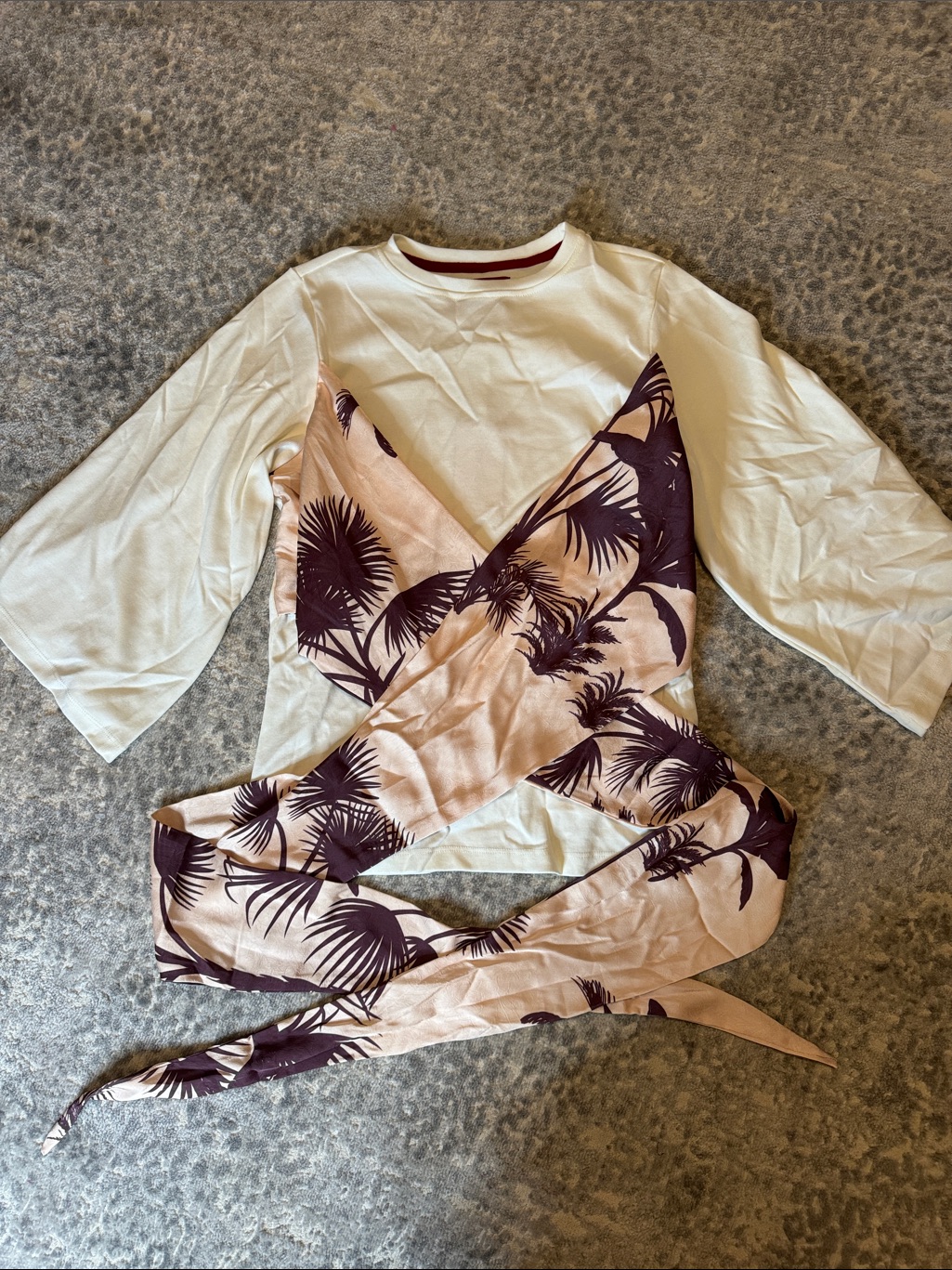 Gato Recato Tee With Palm Tree Motif Scarf